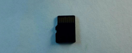 如何訪問NAND內(nèi)存芯片并從中讀取數(shù)據(jù)