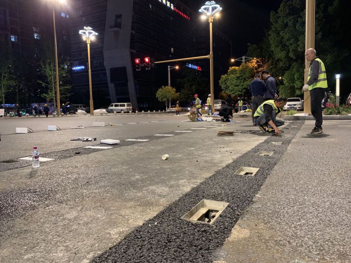 智慧斑馬線-施工現(xiàn)場 智慧斑馬線-施工現(xiàn)場